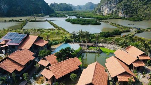 Cat Hai Hotel | Cabalina Grove