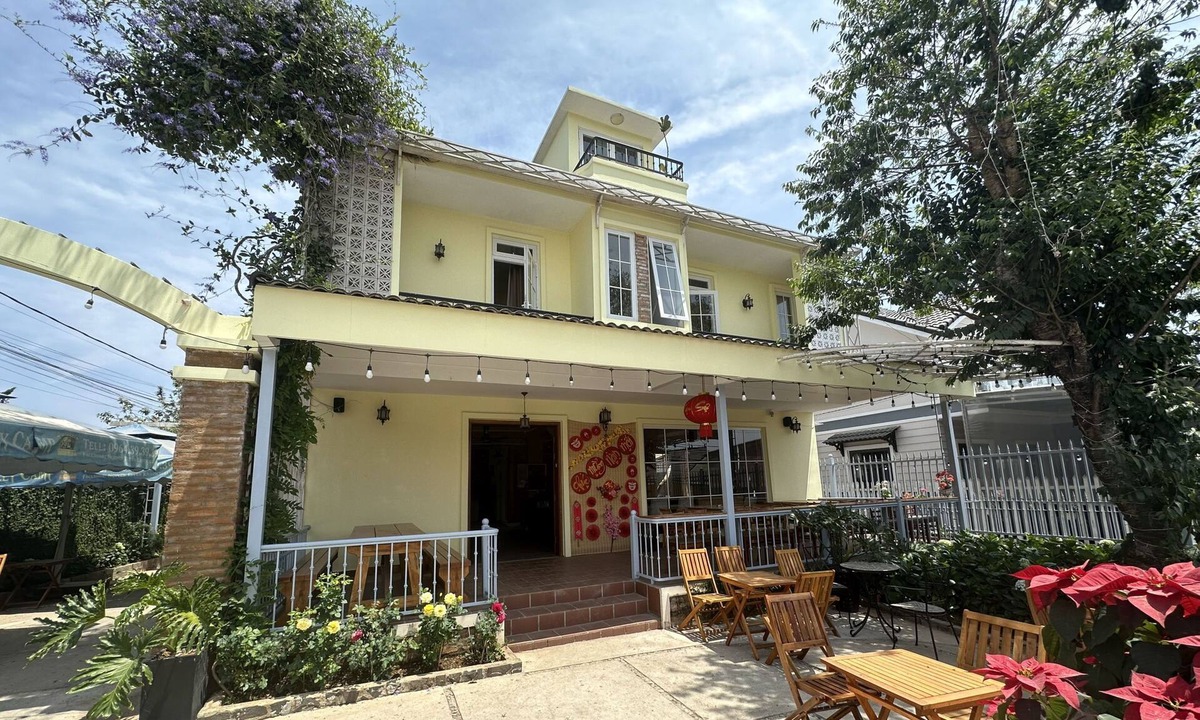 Da Lat Hotel | Capital O 1231 Hoang Yen Hotel & Coffee