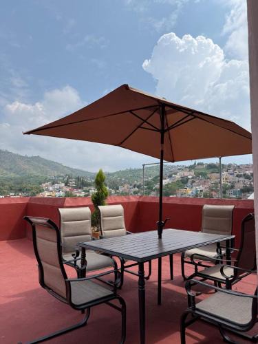 Guanajuato House | Casa Amplia con hermosa vista y estacionamiento privado