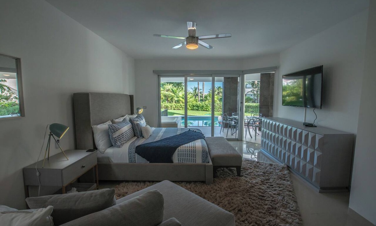 Puerto Juarez Condo | Casa Coral Beach Condo 701 S