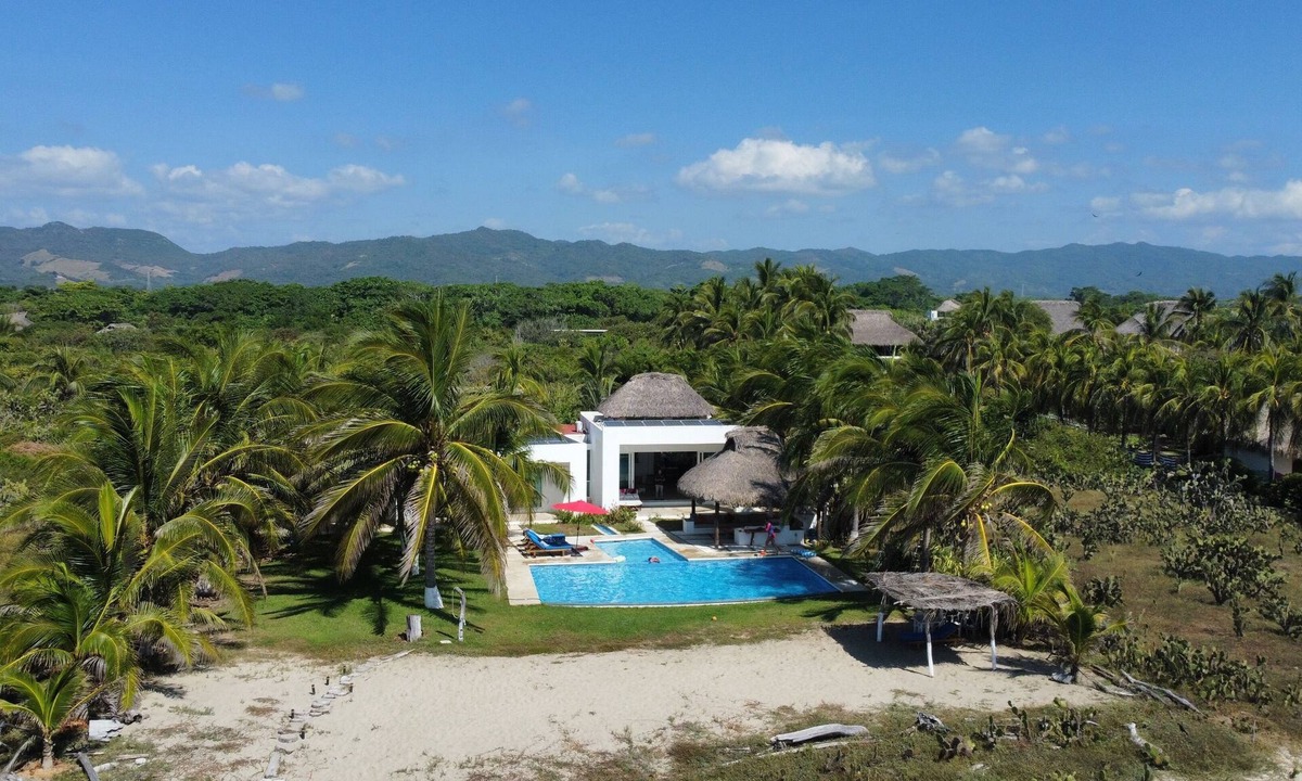 Barra de Colotepec House | Casa Del Carmen, hermosa frente a la playa, alberca frente al mar puesta del sol