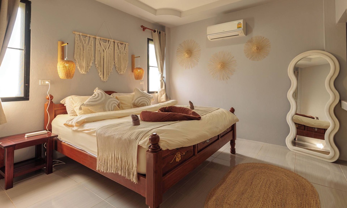 Thong Sala House | Casa Eden Thong Sala Center 2BR 4K TV AC