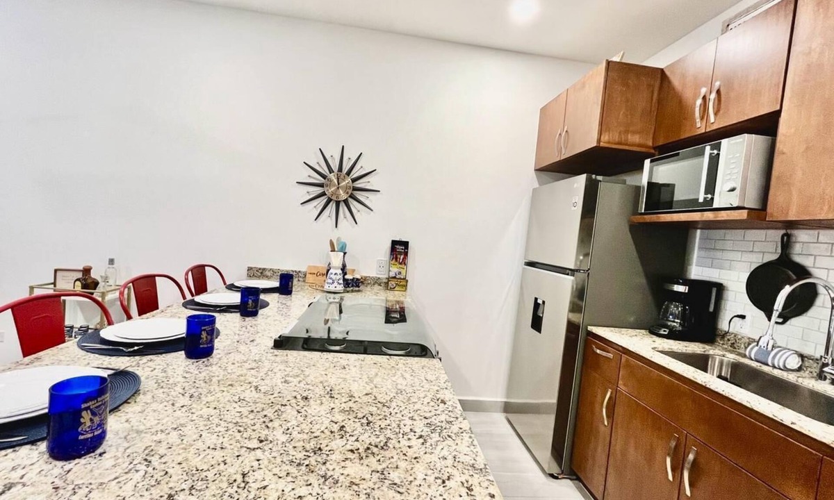 Centro Condo | CASA JOY Beautifuly decorated, Great location & Perfect escape to los Cabos.