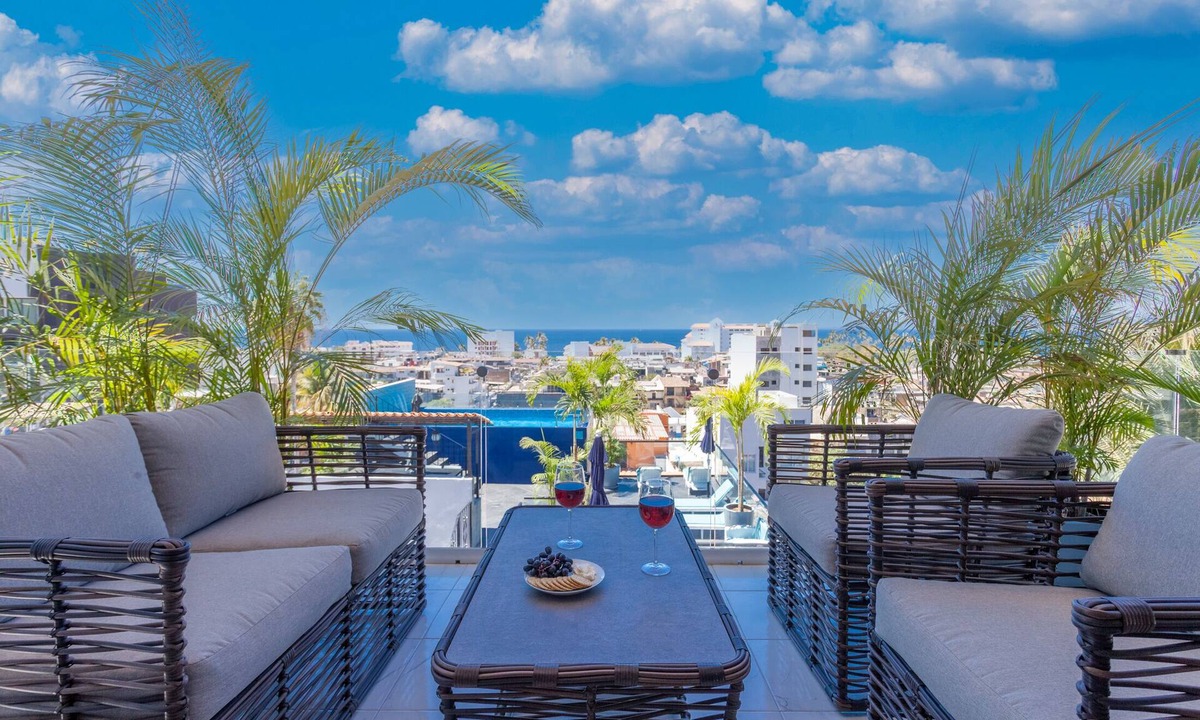 Colonia 5 de Diciembre Condo | Casa Loro Azul PV Unit 11 NEW with Rooftop pool 1BD Condo for rent in 5 de Dicie