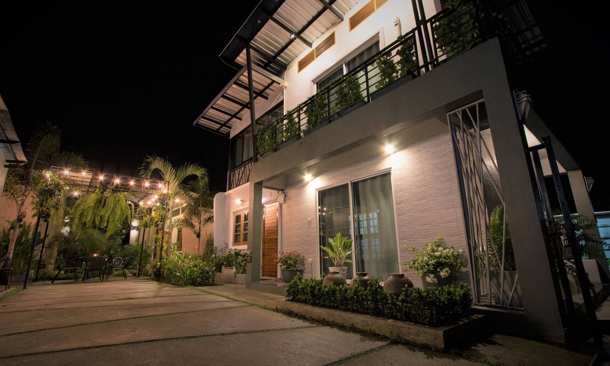Chang Moi Villa | Casa Malee " a little home away from home"