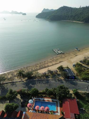 Tran Chau Hotel | Cat Ba SOL Beach