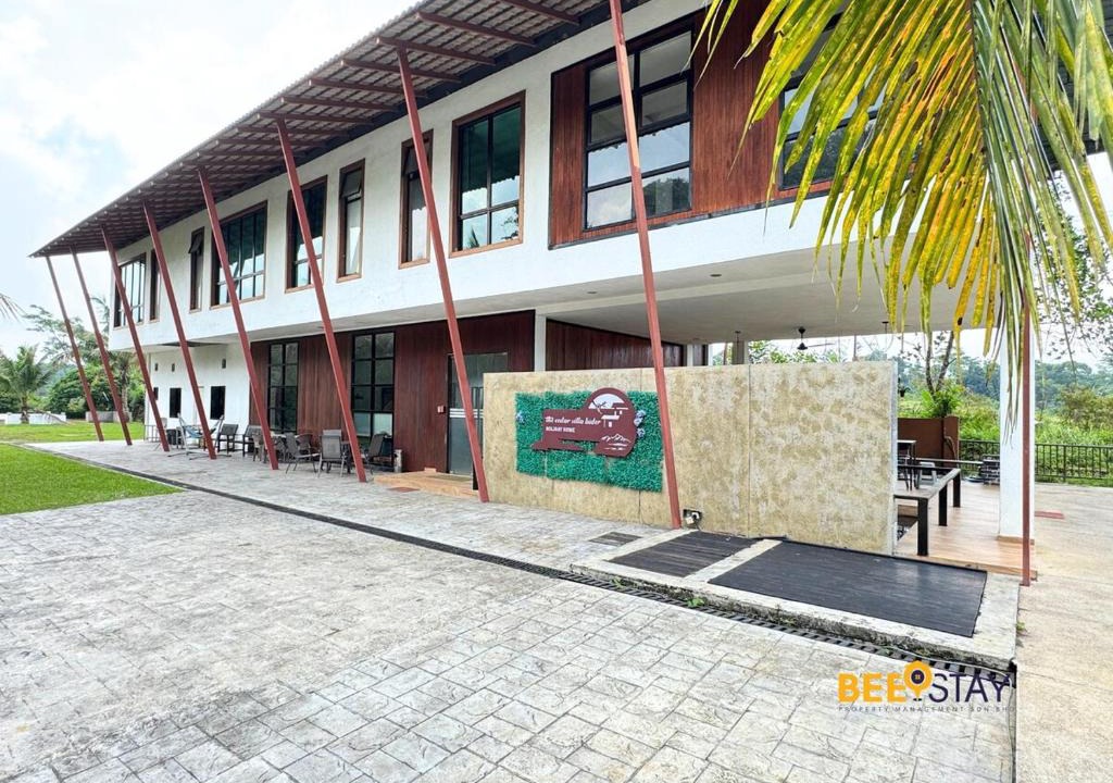 Kampong Pulau Kandis Villa | Cedar Villa Bidor Beestay BBQ, Pool, Karaoke 19PAX