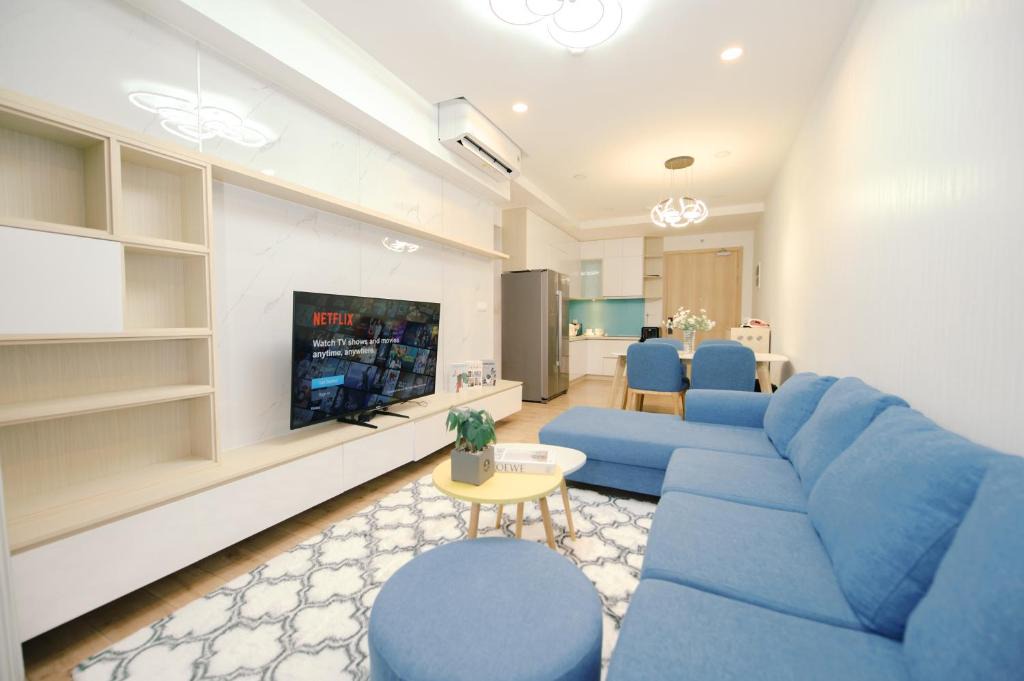 Tan Phu District Apartment | Celadon 2BR 2WC - Gần Aeon Mall, Sân Bay - Free Hồ Bơi, BBQ