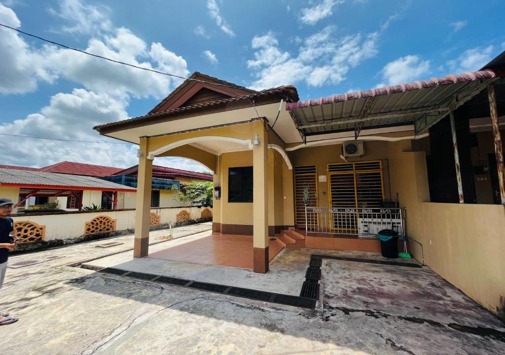 Kampung Kepong House | Cendana Residence Homestay Pengadang Baru Kuala Terengganu