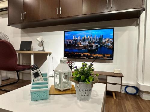 Bukit Kecil Apartment | CEOZ1 6Pax Duplex Suite #Disney HS #Airport #USM