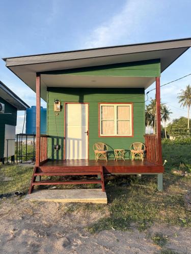 Kuala Penyu Ski Chalet | Chalet Pantai Kampung Tanjong Aru Menumbuk