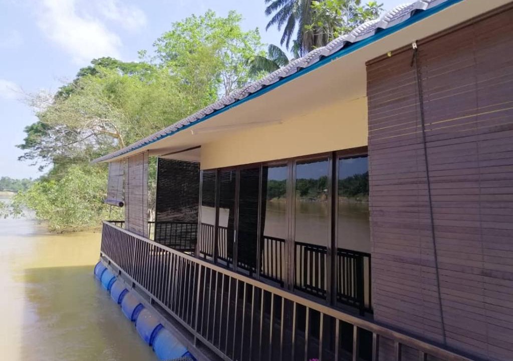 Temerloh Boat Rental | Chalet Terapung Laman Tok Ayah Temerloh