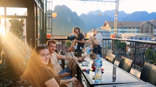 Vang Vieng Hotel | Champa Inn Hotel