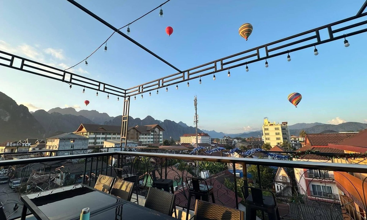 Vang Vieng Hotel | Champa Inn Hotel