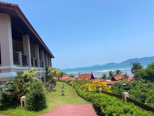Bang Bao Bay Apartment | Chang Santi Apartments