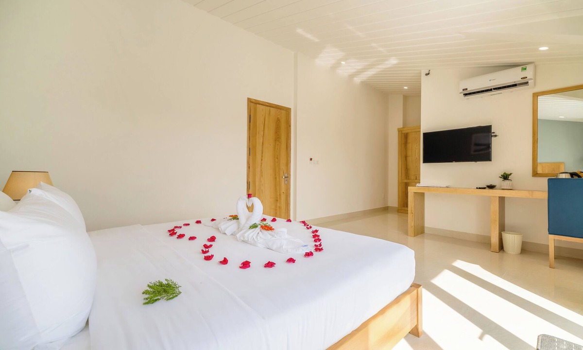 Hoi An City Centre Bed & Breakfast | Charming 8-bedroom bed & breakfast with AC, WiFi in welcoming Hội An