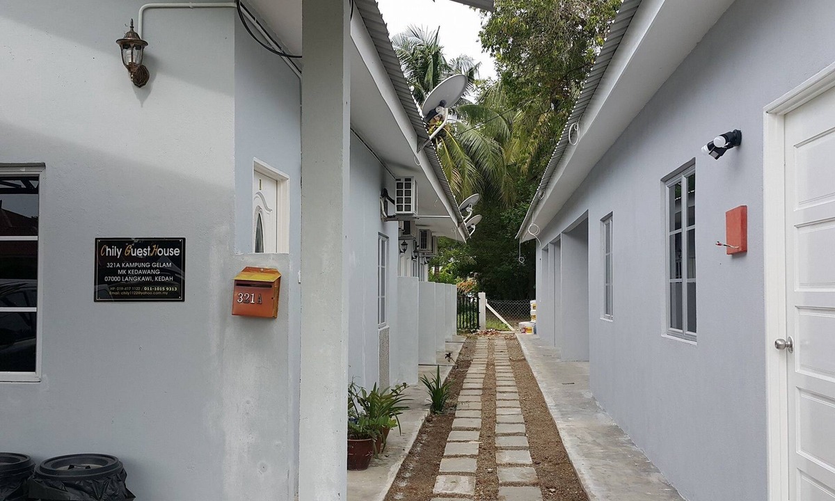 Kampung Kedawang Hotel | Chily Guesthouse