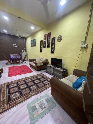 Gemas House | Cibung Homestay Taman Gemas Indah