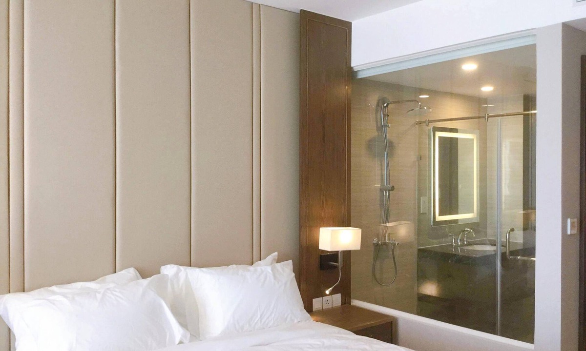 Tran Phu Beach Condo | City View Balcony 5*Apartment, FREE Gym & Pool