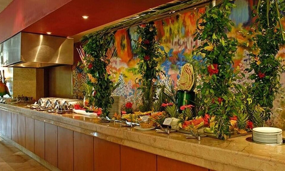 Isla Iguana Apartment | Coastal Comfort in the Mayan Palace Master Room – Vidanta Vallart