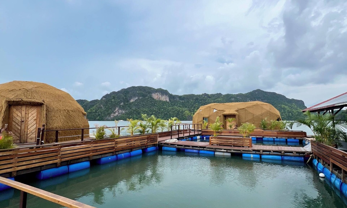 Air Hangat Boat Rental | Coconest THREE: Floating Two-Bedroom Waterstay on a UNESCO Site
