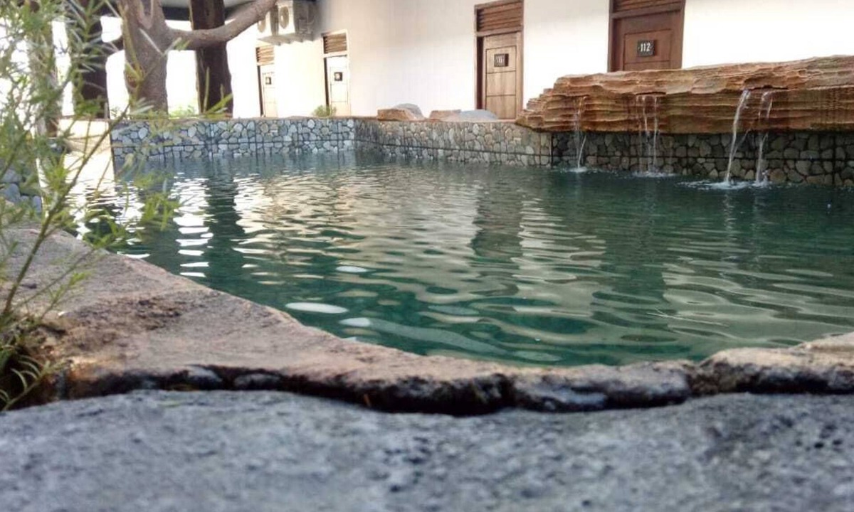 Kediri Hostel | Coconut Hotel - Hostel