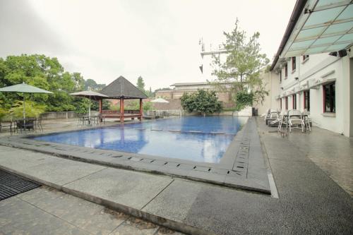 Galeri Ciumbuleuit Hotel | Ciumbuleuit