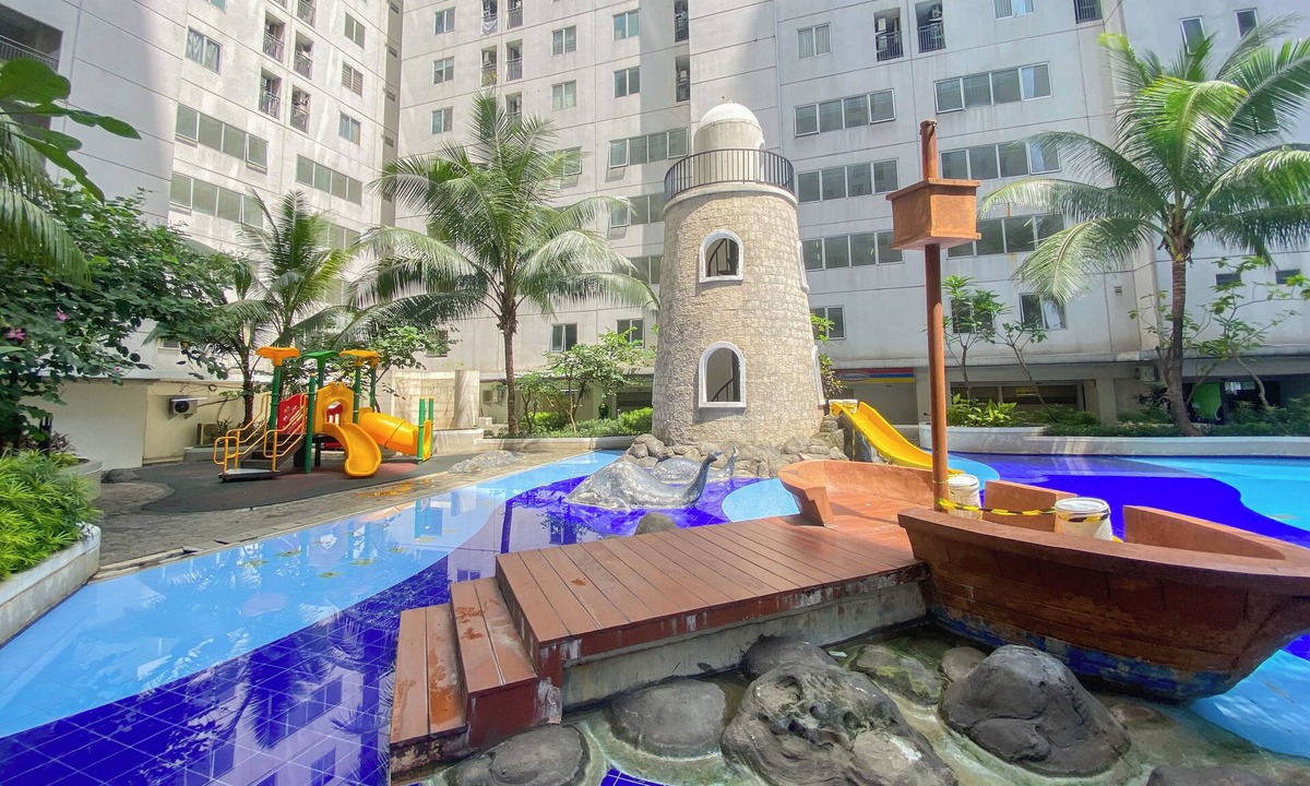 Jatinegara Apartment | Comfort Stay 1Br With Extra Room At Bassura City Apartment