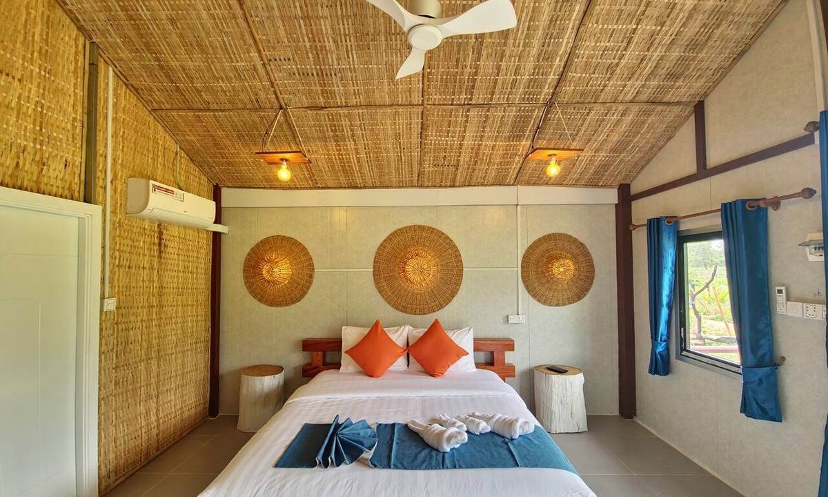 Tbaeng Meanchey Cabin | Cow Barn Cafe and Lodge Preah Vihear