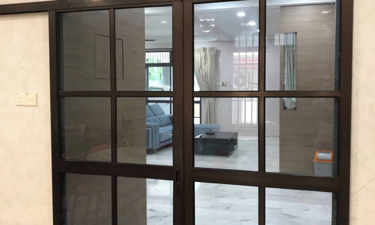 Taman Desa Tebrau House | Cozy Johor Bahru Home with Family Room and unblock balcony View