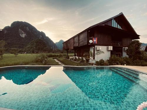 Vang Vieng Villa | Dalasone Pool Villa with Stunning Mountain View