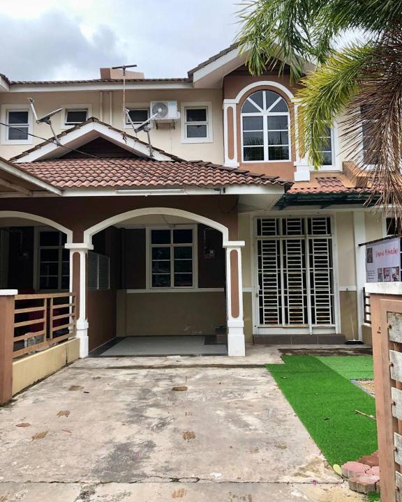Kampung Pengkalan Maras House | Damai Homestay Kuala Terengganu