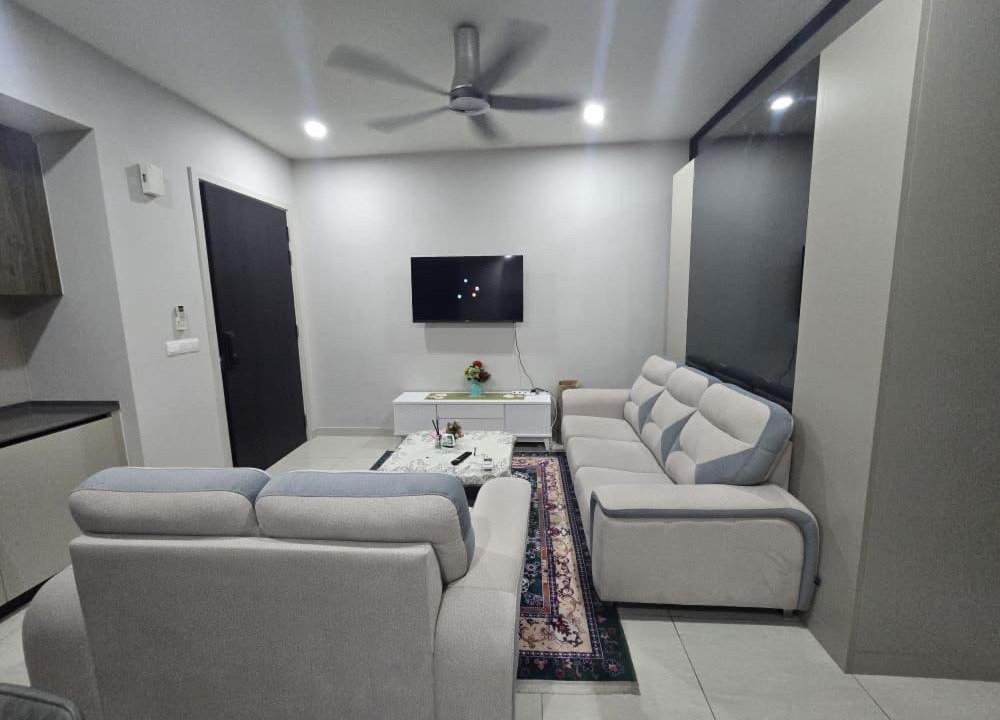 Taman Keramat Apartment | Datum Jelatek, 39th Floor Balcony, KLCC View