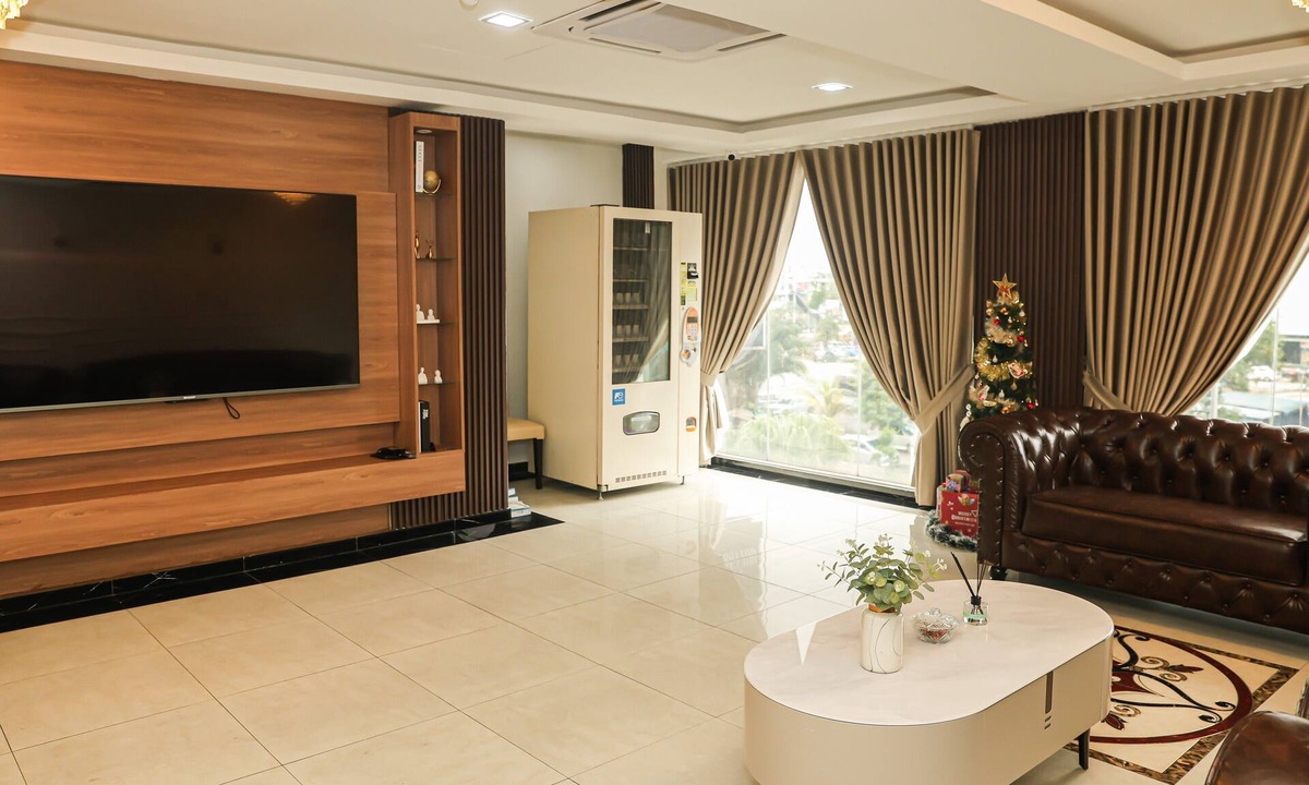 Ampang Hotel | De Royal Hotel