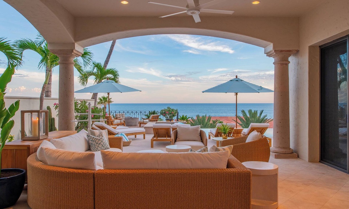 Palmilla Villa | Del Mar Palmilla Villa, Steps from Swimmable Beach — Chef & Butler Incl.