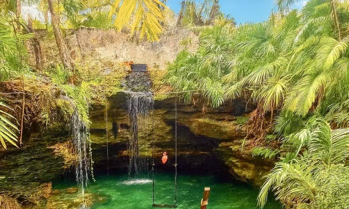 Playacar Fase II Condo | Deluxe Modern Condo, with Cenote on Site. 24/7 security 5' walk to beach