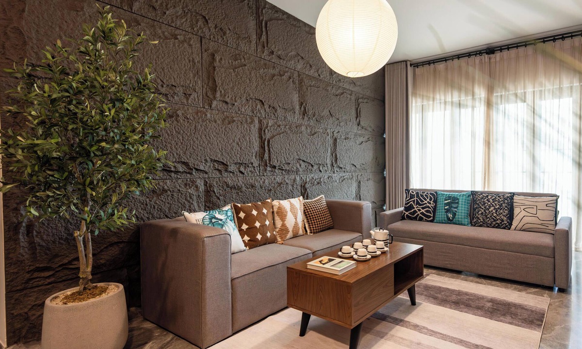 District 4 Apartment | District 1's Serene Sanctuary, 2Bedrooms (3beds), 2WCs, Sky pool, Gym