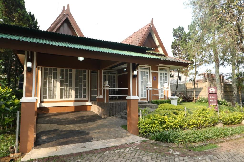Cipanas Villa | Diyar Villas Puncak M6/12
