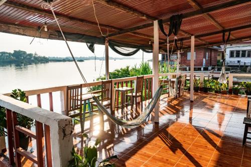 Don Det House | Don Det Mr.B Riverside Budget Guesthouse