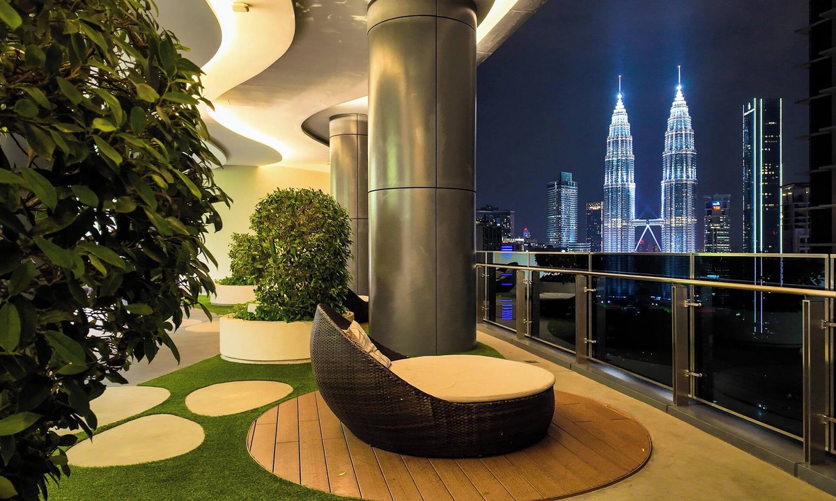 Golden Triangle Apartment | Eaton Residence KLCC - JD Home Stay | Two Bedroom Apartment with KLCC view