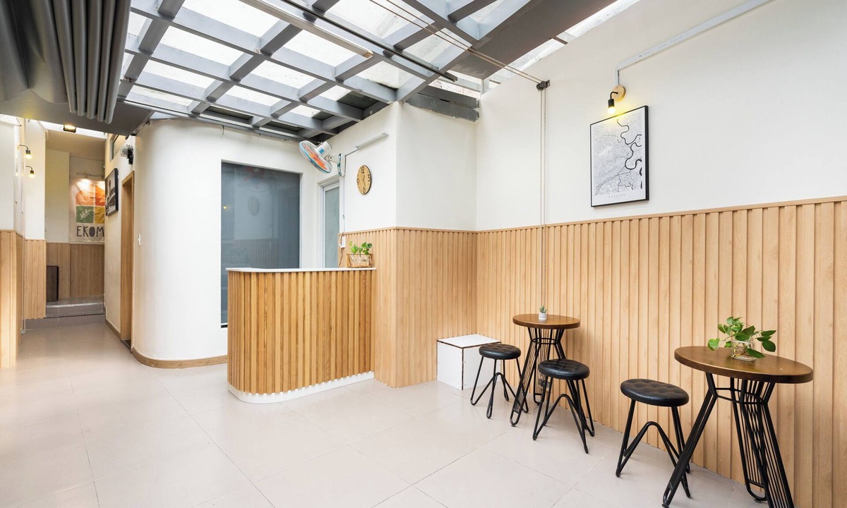 Downtown Ho Chi Minh City Apartment | Ekomo Home 102 - Central Saigon