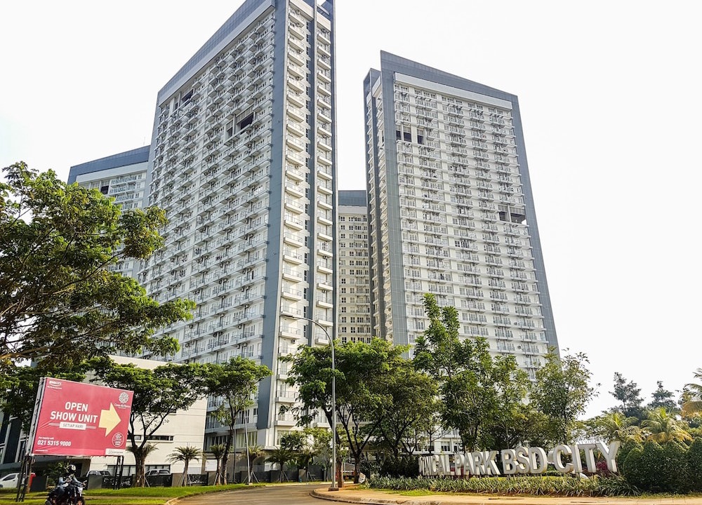 Bumi Serpong Damai Hotel | Elegant Studio Apartment at Casa de Parco Near Ice BSD