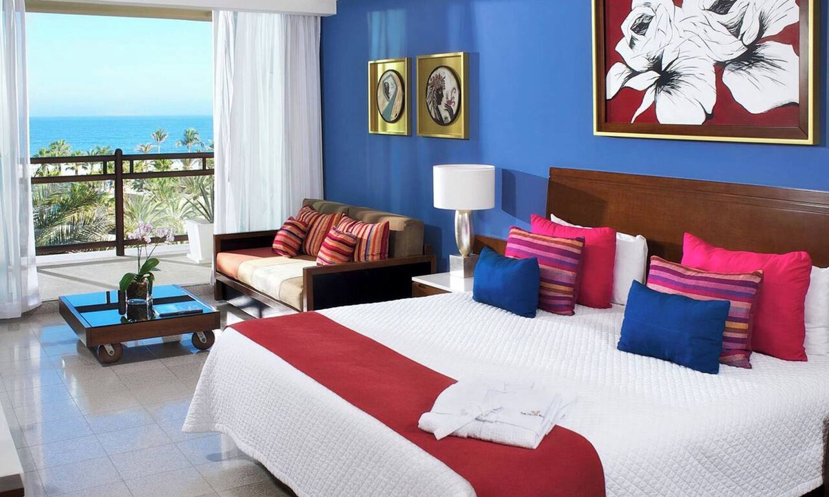 Campo de Golf Fonatur Apartment | Enjoyable Oceanfront 2-bedroom hotel suite with AC in San José del Cabo