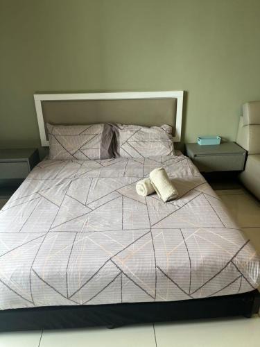 Bangi Sentral Apartment | Evo Green Tea 25 with Netflix