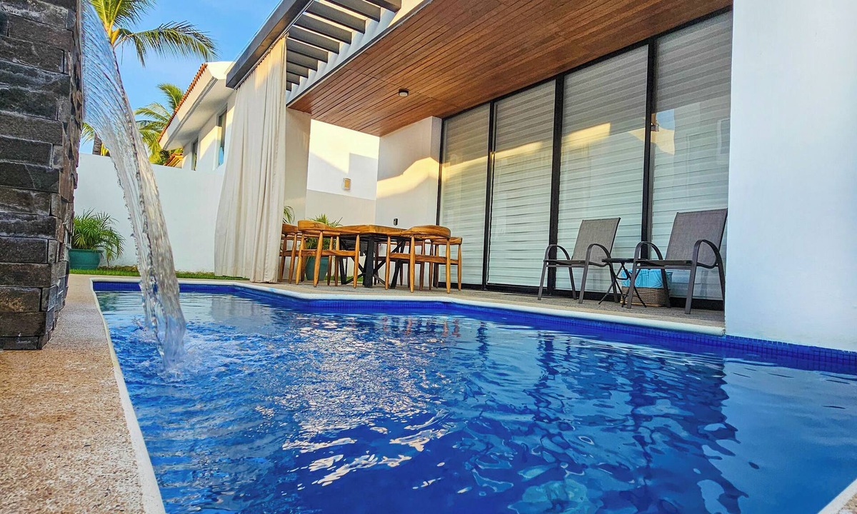 Flamingos House | Family house, private pool and beach access.