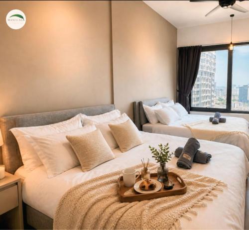 Downtown George Town Apartment | Family Stay for 7 - Walk to Food Paradise - City View