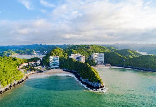 Cat Ba Resort | Flamingo Cát Bà Resort Managed by Flamingo Hotels & Resorts