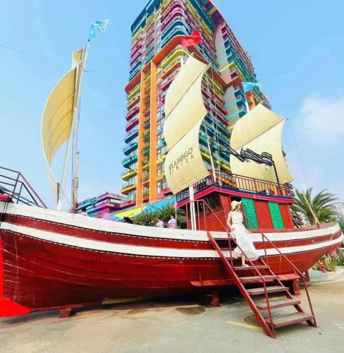 Hoang Hoa Hotel | Flamingo Hai Tien Beach Resort