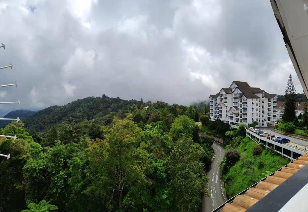 Bukit Fraser Apartment | Fraser Hill Silverpart Resort B2-6-1 Forest View High Floor No Lift