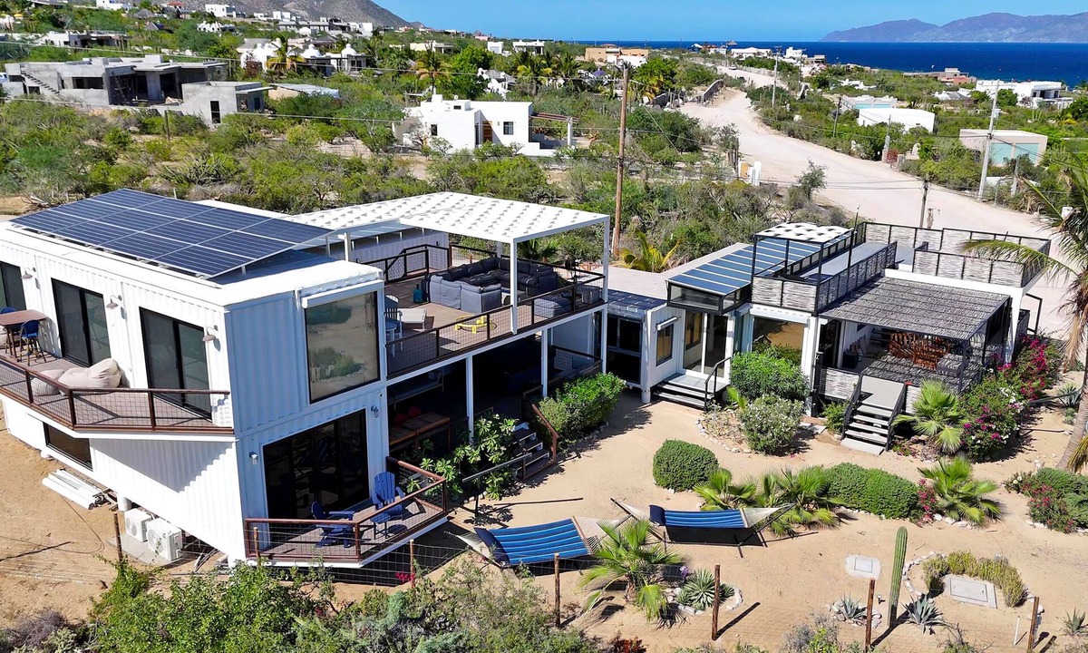 El Sargento House | Funnest house in Baja! Game nights w/smart darts, shuffleboard, & video games. Enjoy a new 8 person hot tub, lounge on multiple decks w/firepits, fast Wifi (250 mb+)w/Starlink backup. Use of 2 SUPs. Daily housekeeping optional.